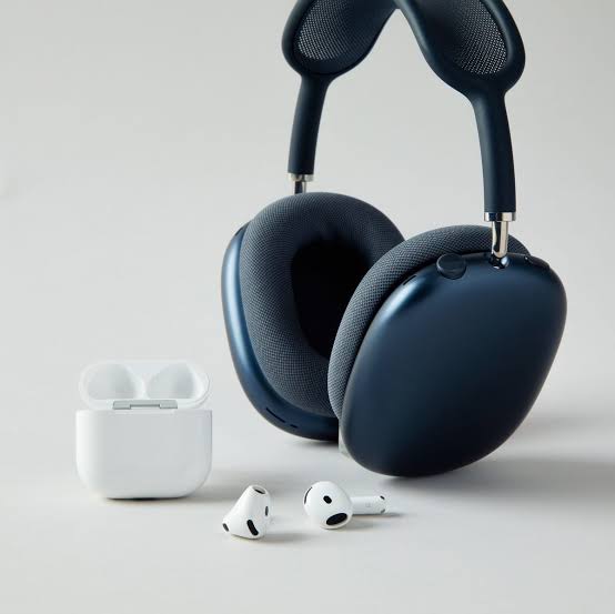 Best Headphones for iPhone 2026: Complete Buying Guide | Cart