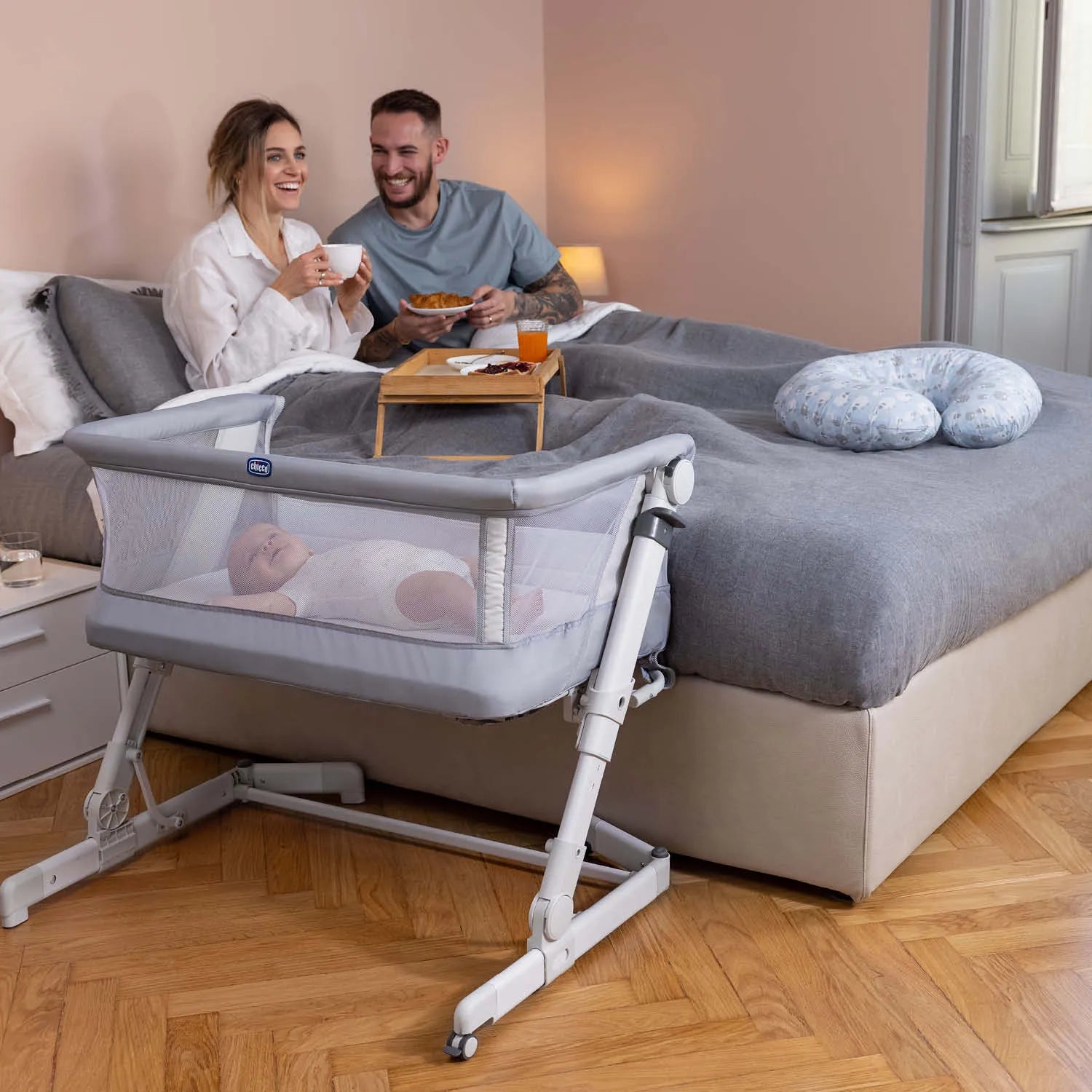 Chicco Next2Me Pop-Up Co-Sleep Crib – Atmosphere