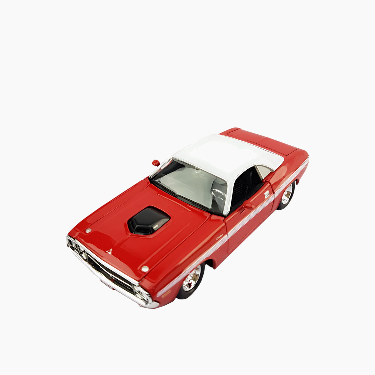 Maisto 1970 Dodge Challenger R/T Coupe Die-Cast Model Car – 1:24 Scale