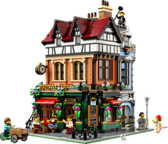 LEGO® Tudor Corner – Classic Modular Building Set