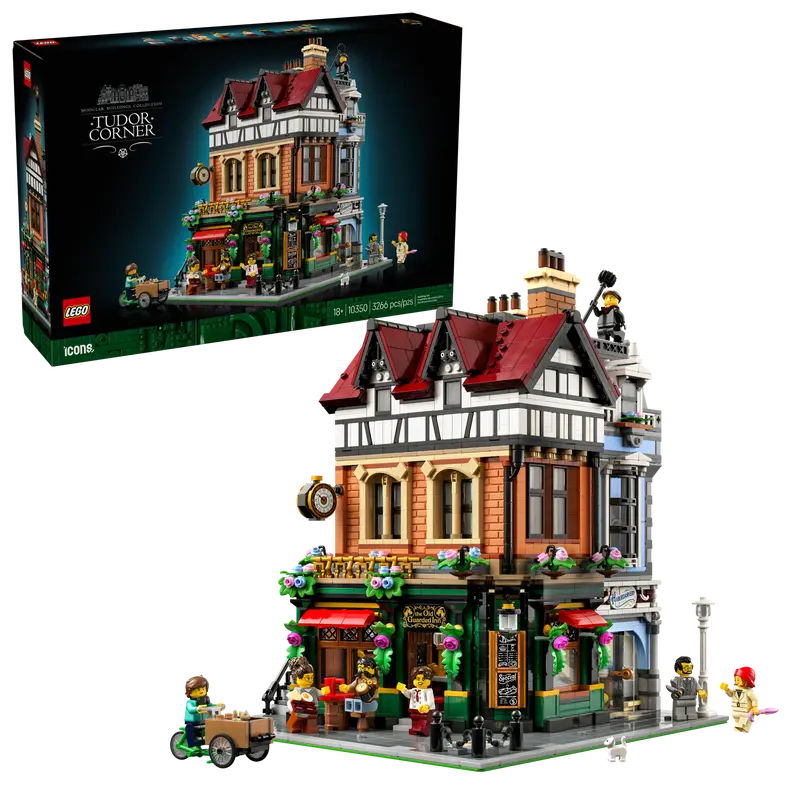 LEGO® Tudor Corner - مبنى كلاسيكي بتفاصيل معمارية