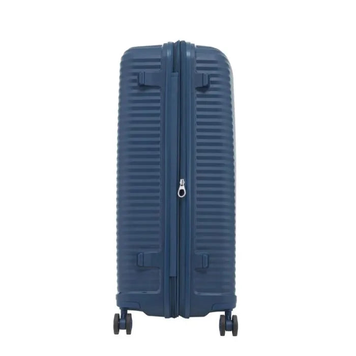 شنطة Samsonite VARRO سبينر 55 سم خفيفة ومناسبة للطائرة