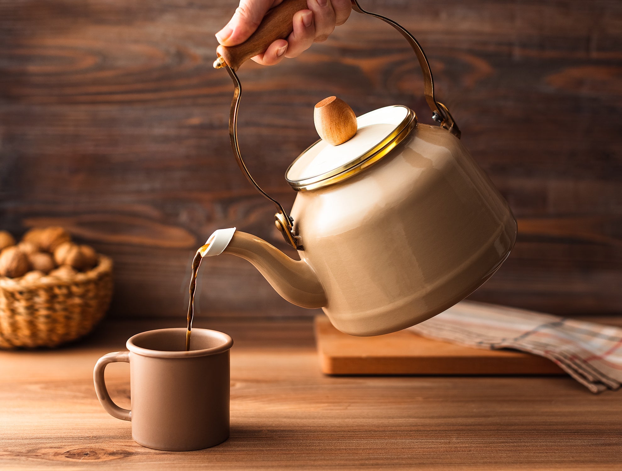 Bonneville Teapot - Madame Coco JO