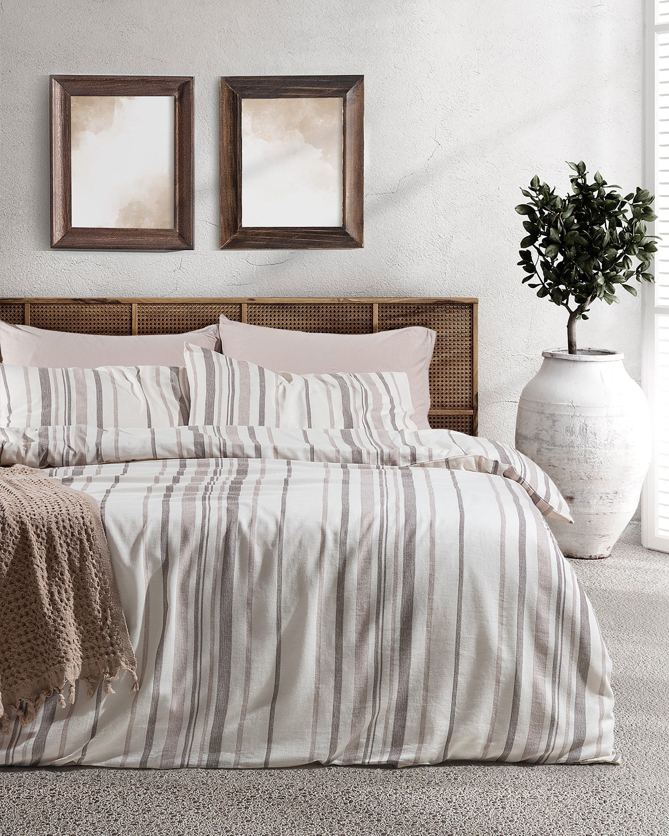 Colmar Double Size Dobby Duvet Cover Set - Madame Coco JO