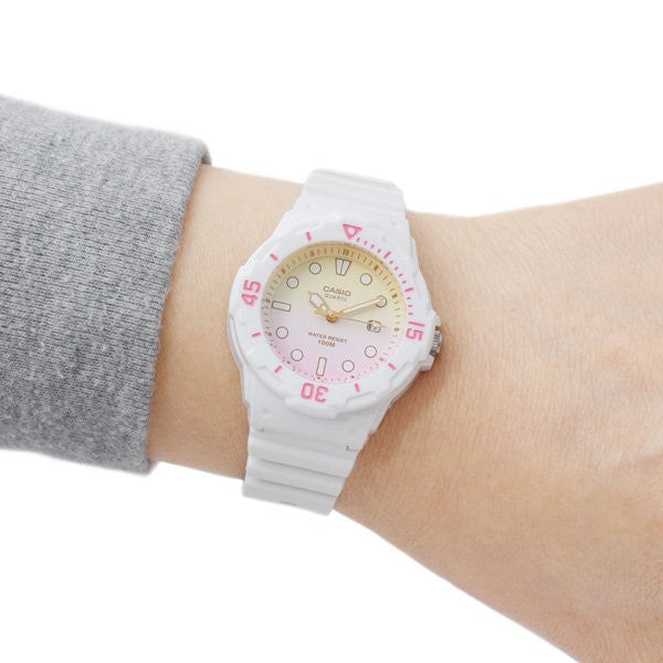 Casio Analog Ladies Watch LRW-200H-4E2
