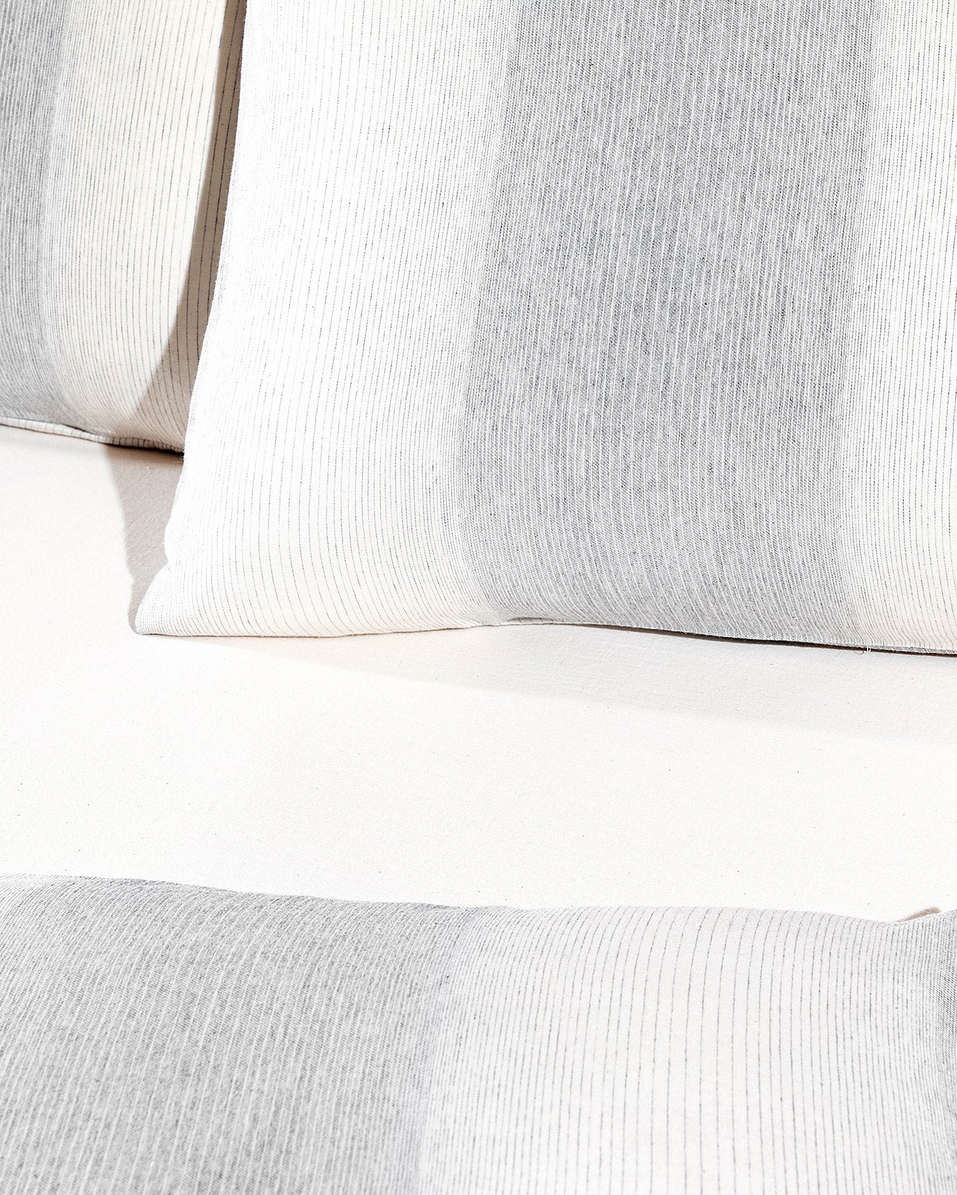 Berthe Single Size Dobby Duvet Cover Set - Madame Coco JO