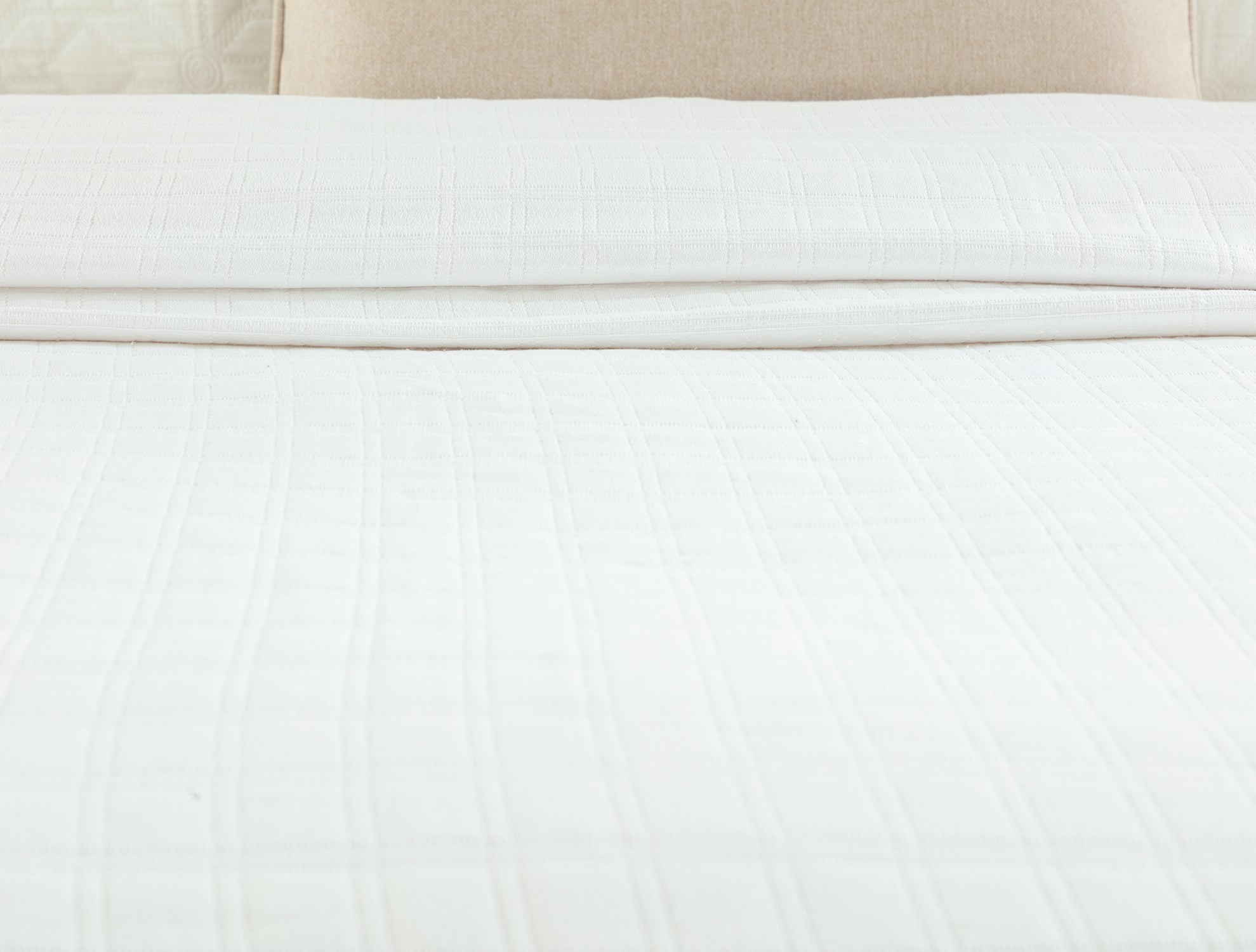 Belle Double Size Coverlet - Madame Coco JO
