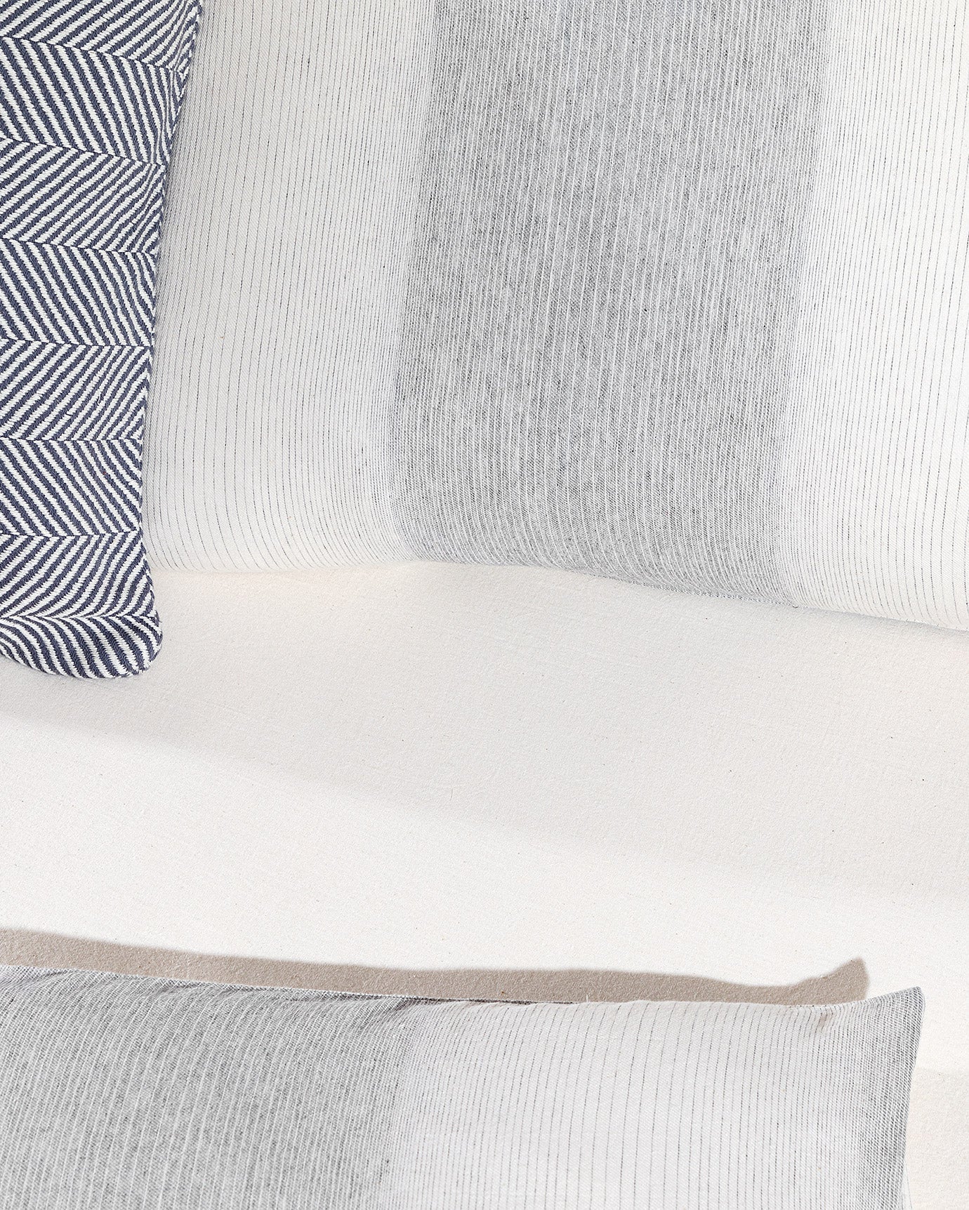Berthe Single Size Dobby Duvet Cover Set - Madame Coco JO