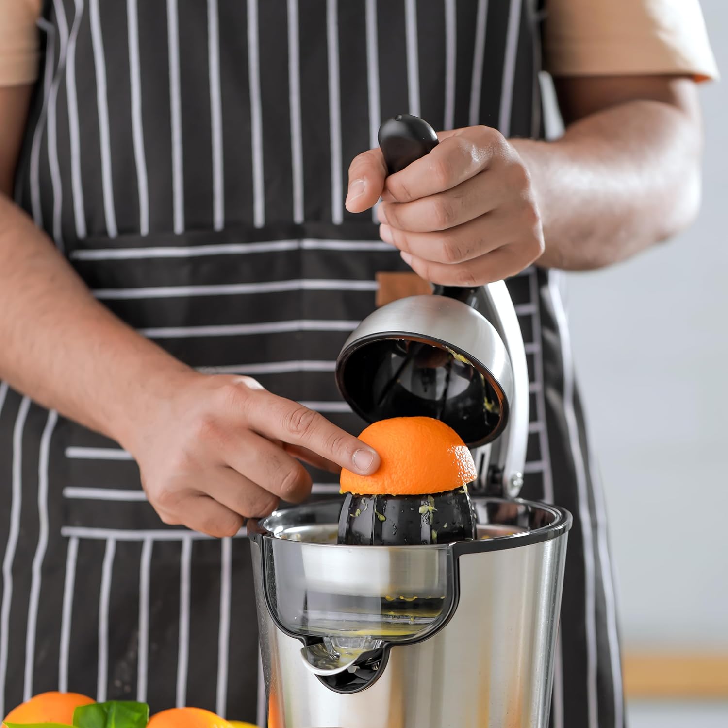 Geepas Stainless Steel Citrus Juicer 300W