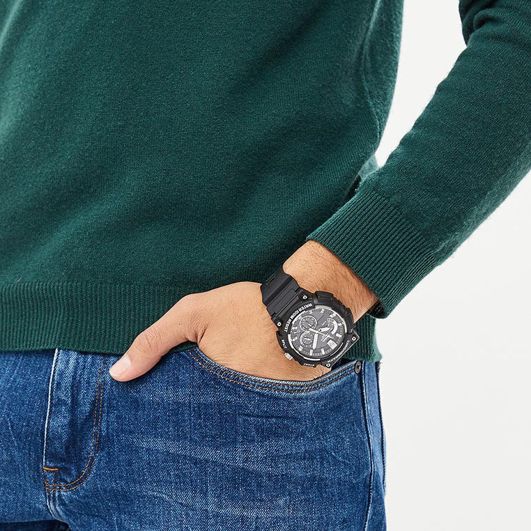 Casio Men's Quartz Retrograde Chronograph Date Indicator Black Resin Red Dial MCW-200H-1AV