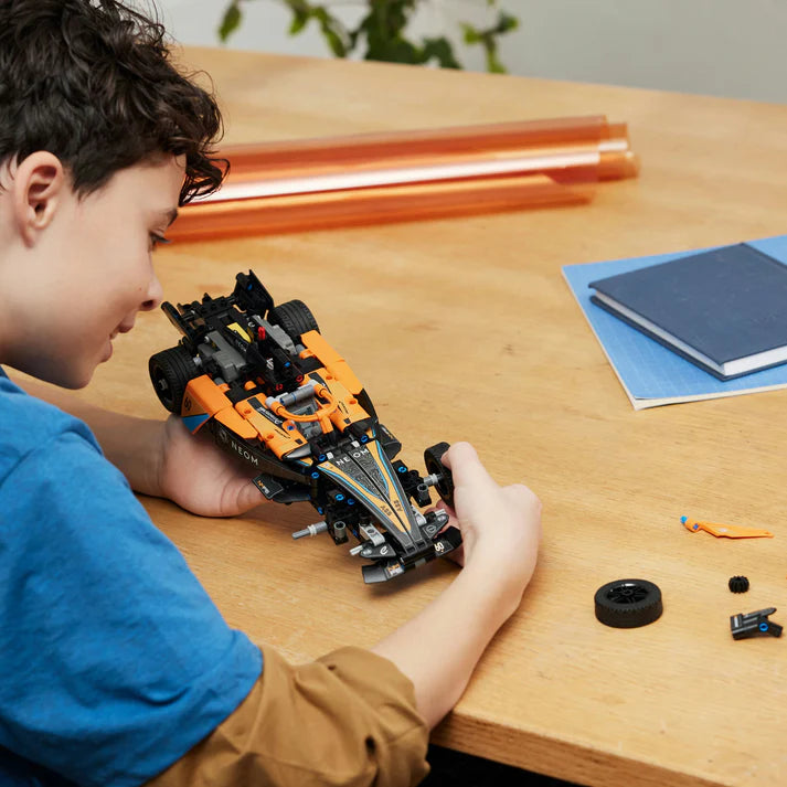 LEGO® Technic - NEOM McLaren Formula E 42169