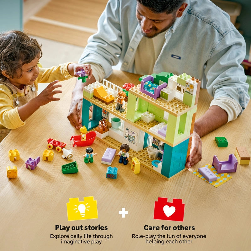 LEGO DUPLO 3 in 1 Modern Family House with Figures – 166 Pieces | Set 10470