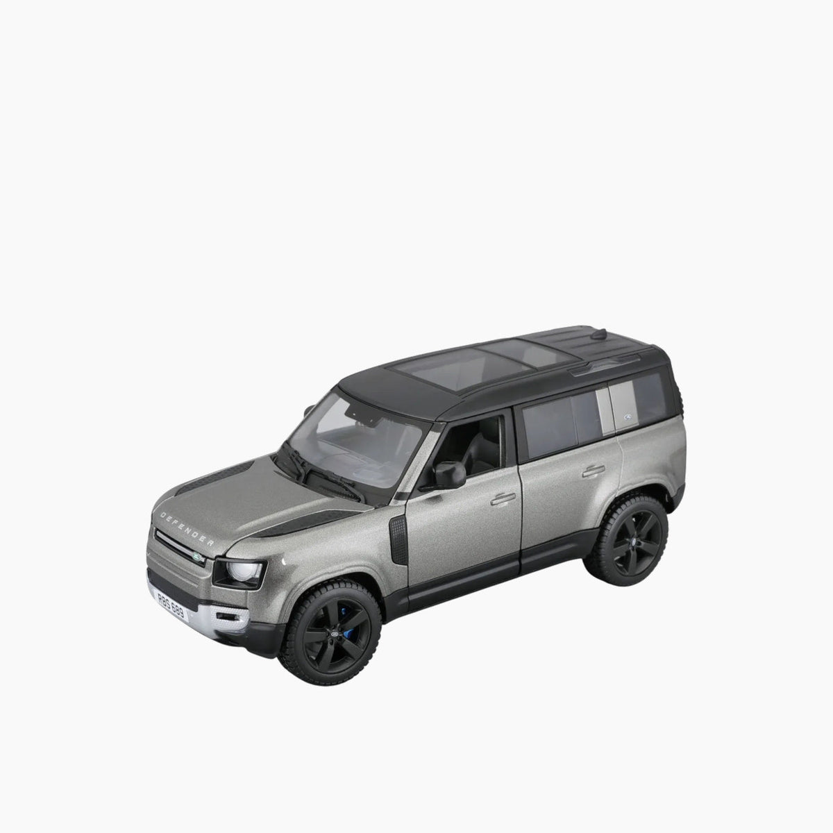 Maisto Land Rover Defender 2022 Die-Cast Model Car – 1:25 Scale