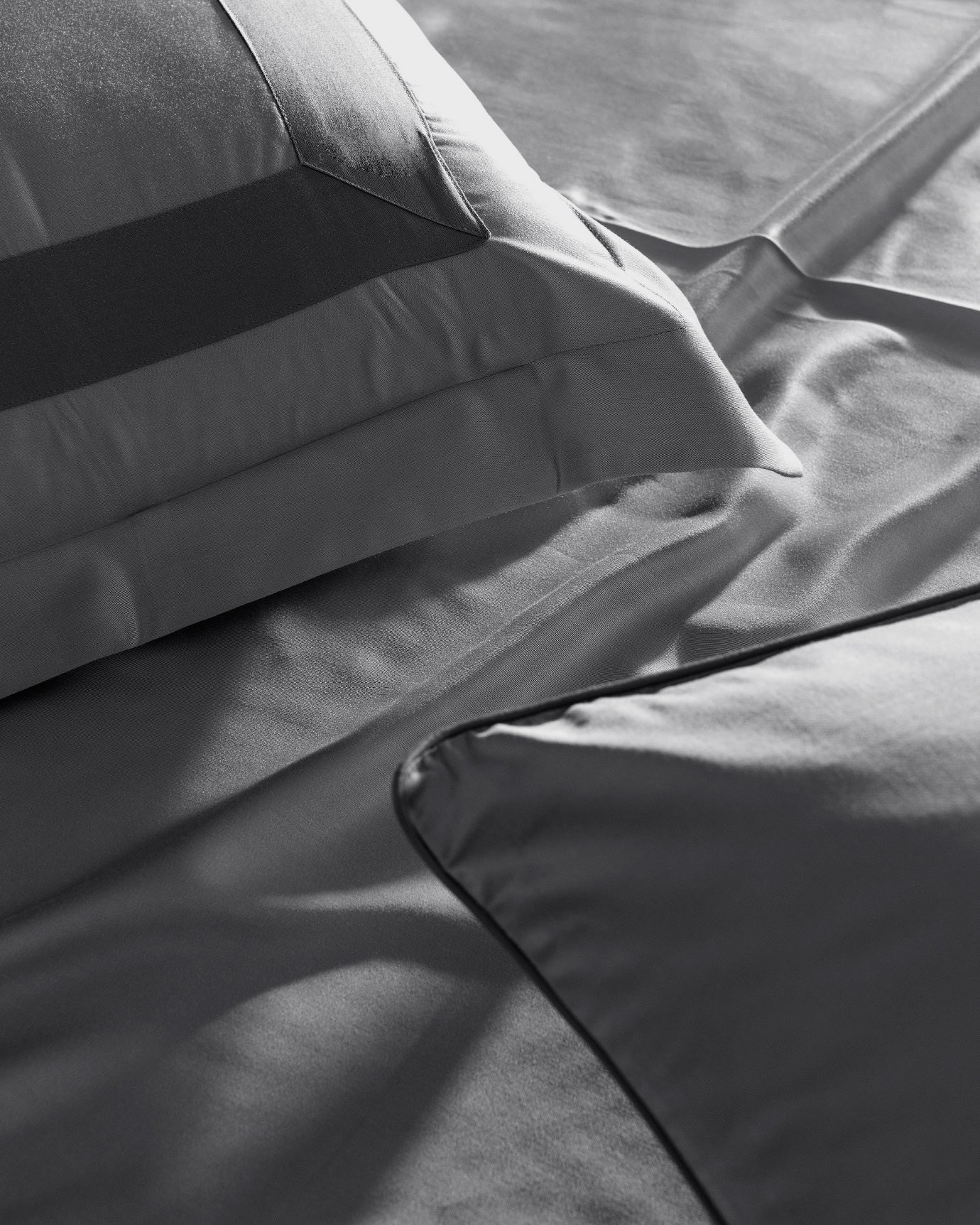 Samoa Double Size Bamboo Satin Duvet Cover Set - Madame Coco JO