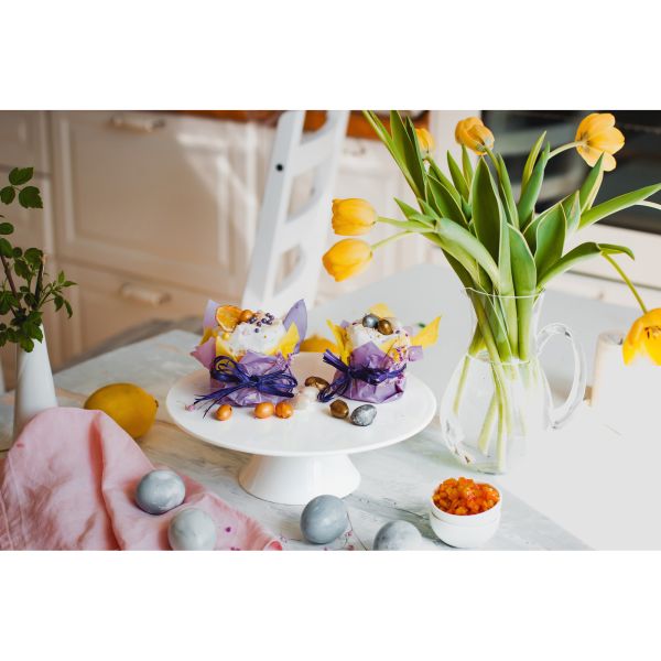 طبق كيك بقاعدة 25 سم من Wilmax - أبيض أنيق وفاخر