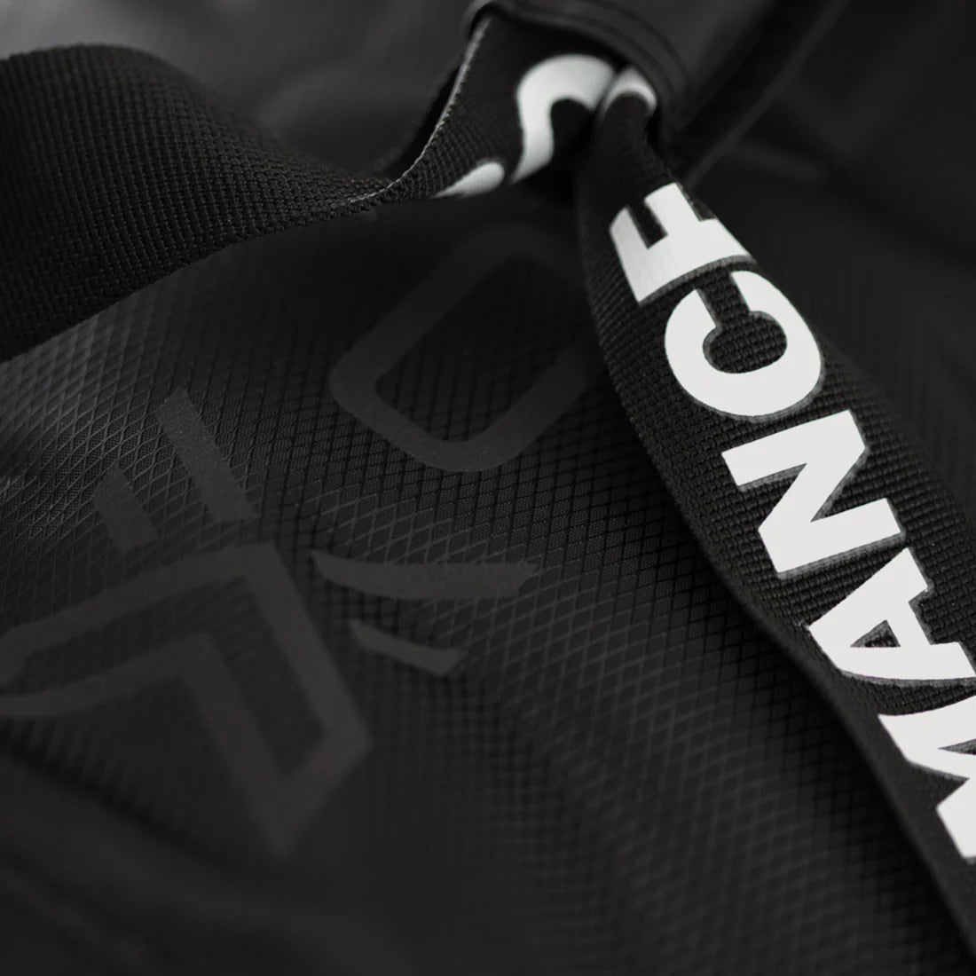 OXDOG OX3 Duffelbag 47L – Black/White Sports Bag