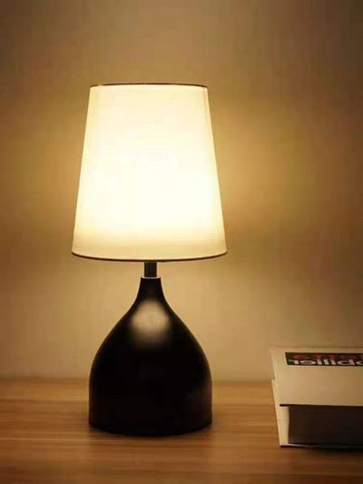 ARMN Regency Table Lamp – Elegant Black Design