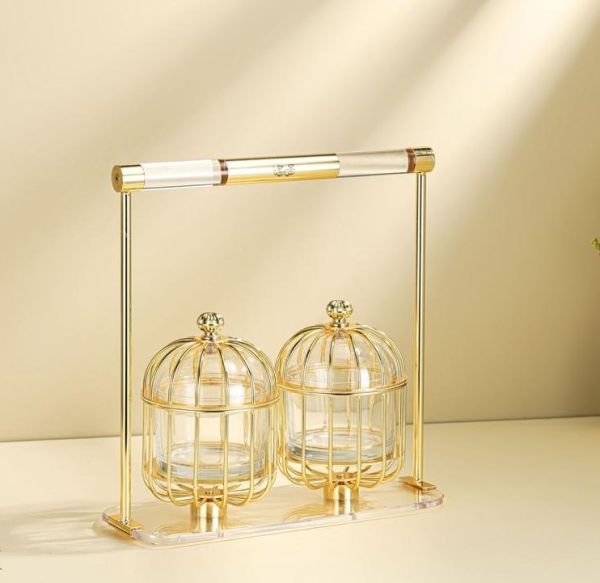 طقم مضيفة مع علبتين حلويات من Alfursan – أناقة الضيافة