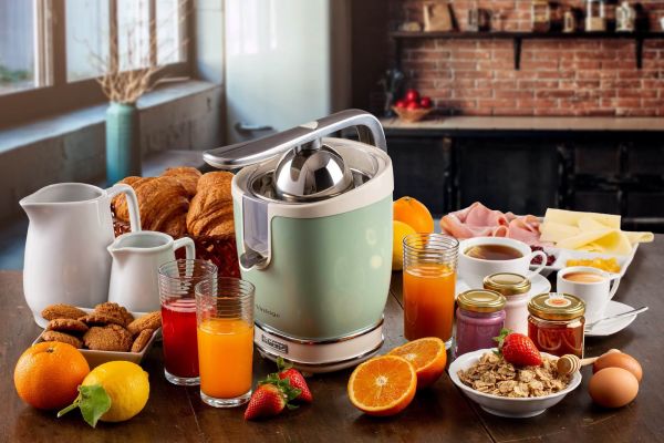 عصارة Ariete Vintage – أخضر، تصميم كلاسيكي وأداء ممتاز