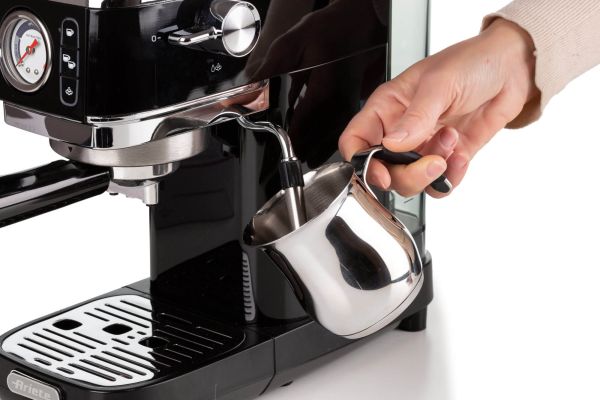 Ariete Moderna 1381 Espresso Machine – Black – Stylish Coffee