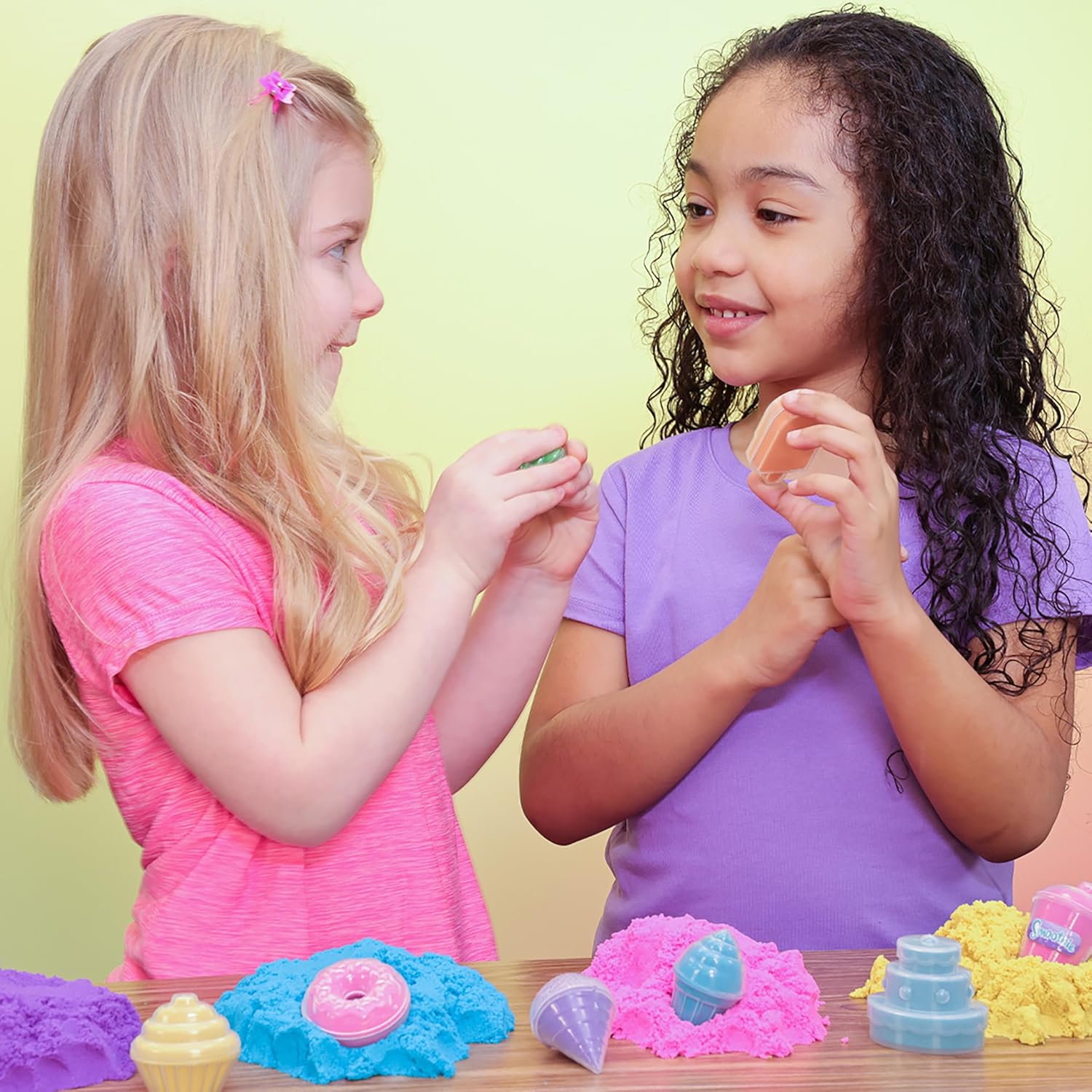 رمل Cra-Z-Sand Mini Mania - لعبة صغيرة وممتعة ومبتكرة