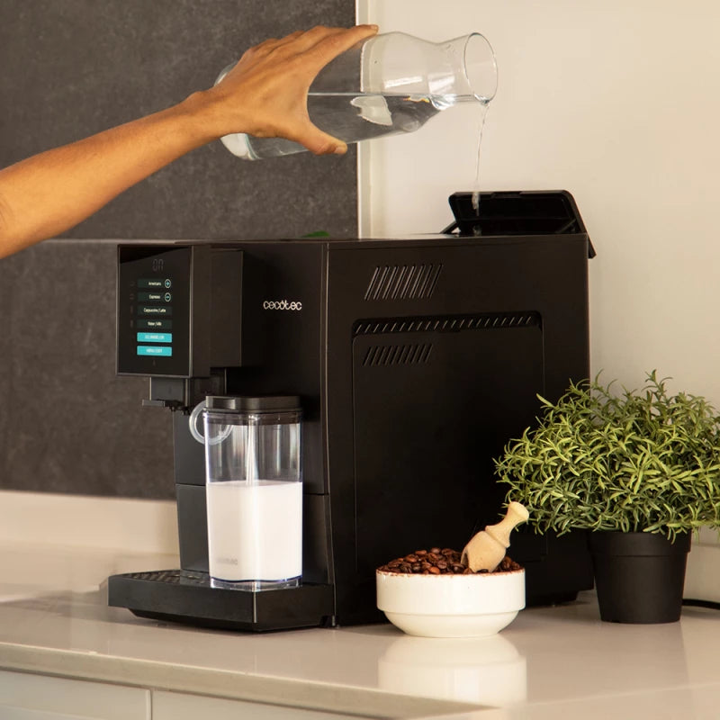 سيسوتيك Cremmaet Compactccino — ماكينة إسبريسو سوبر أوتوماتيك من الحبة للكوب بضغطة واحدة