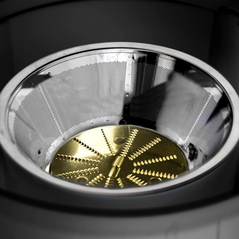Cecotec StrongTitanium 19000 1000W Centrifugal Juicer — Titanium Blades, Maximum Yield