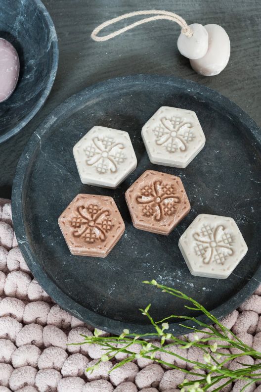 Aquanova Hammam Bathroom Tray – Dark Gray, Natural Stone.