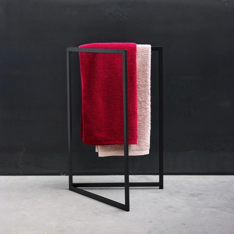 Aquanova Pavlo Towel Rack – Black | Sleek Matte Swivel Design