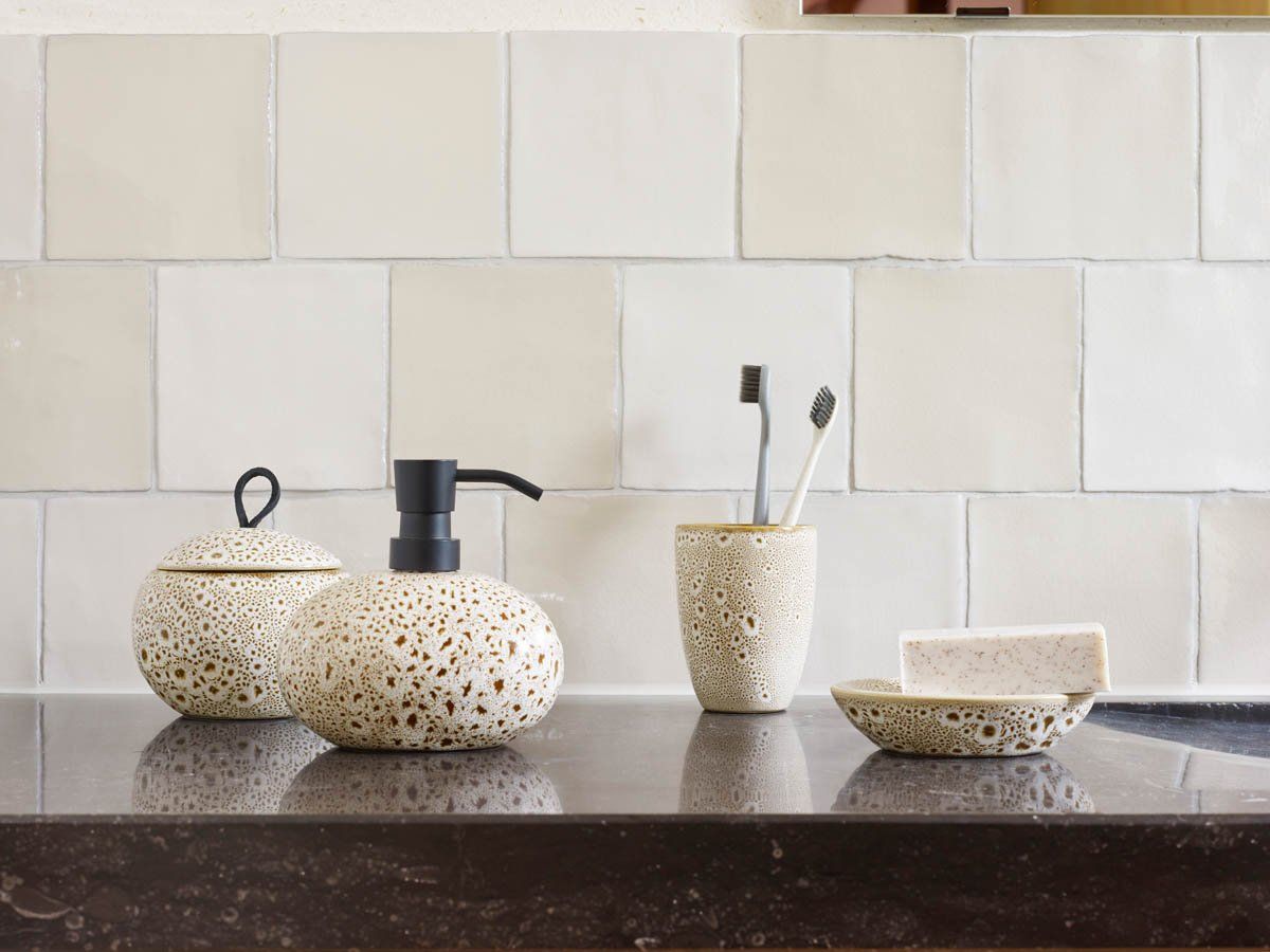 Aquanova Ugo Toothbrush Holder – Handcrafted Belgian Stoneware