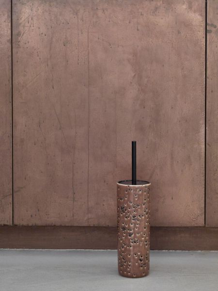 فرشاة تنظيف الحمام Aquanova Ugo - بني عملي ومتينة