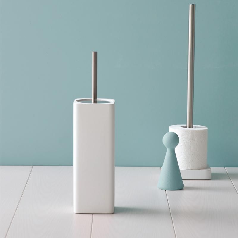 فرشاة تنظيف حمام من Aquanova Ona – أبيض متين وعصري