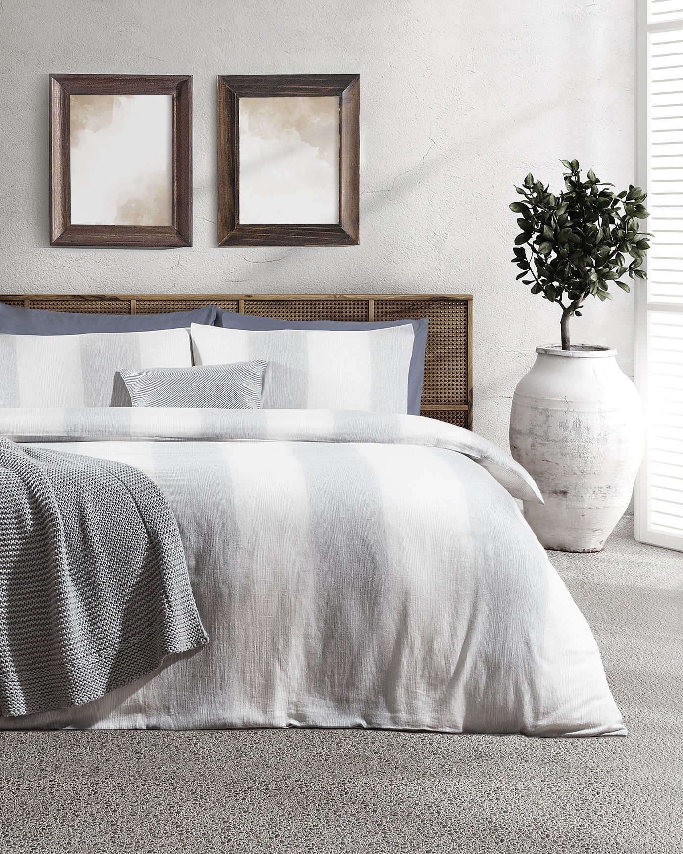 Berthe Double Size Dobby Duvet Cover Set - Madame Coco JO