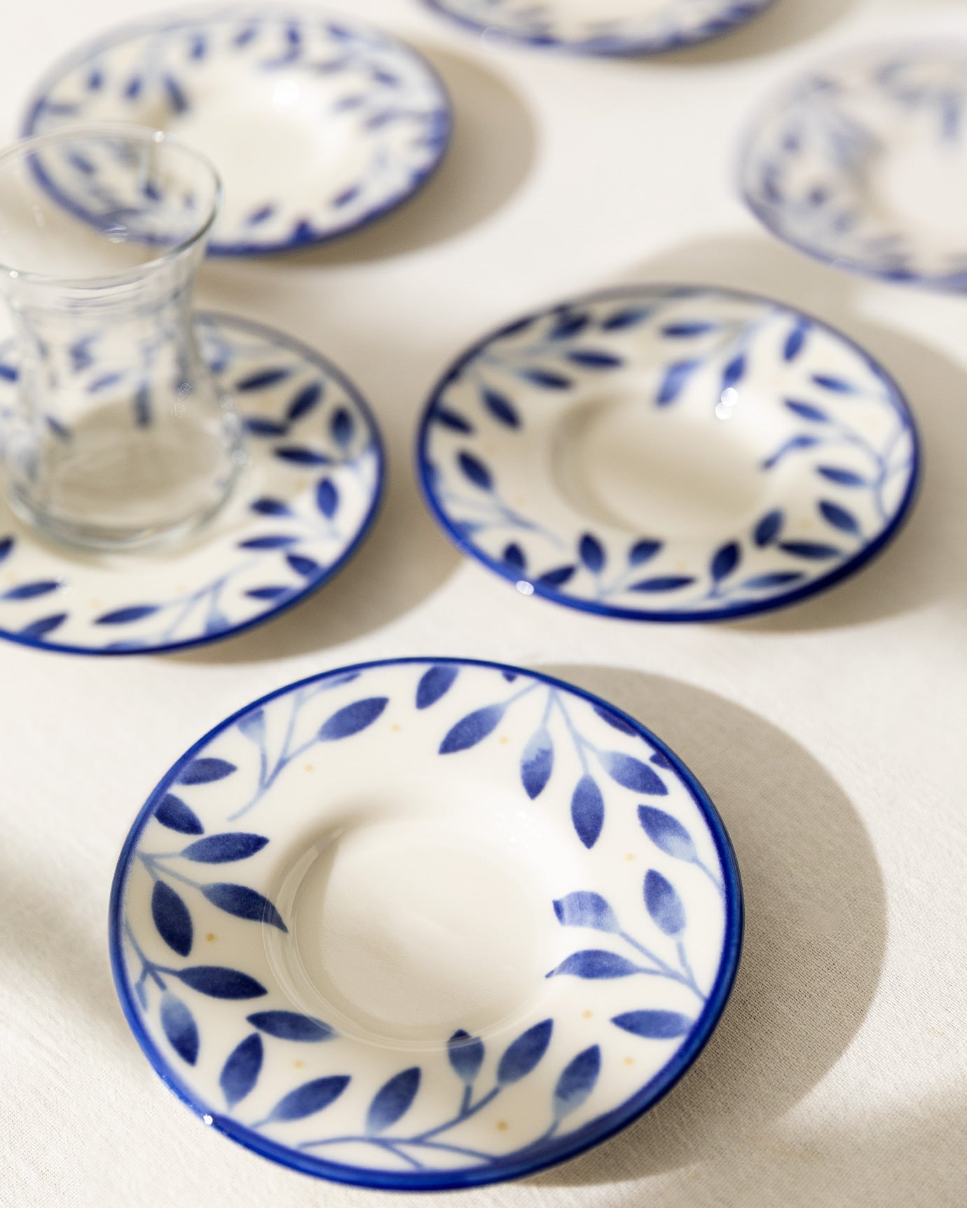 Luxe Bifurquer 6-piece Tea Glass Saucer Set - Madame Coco JO