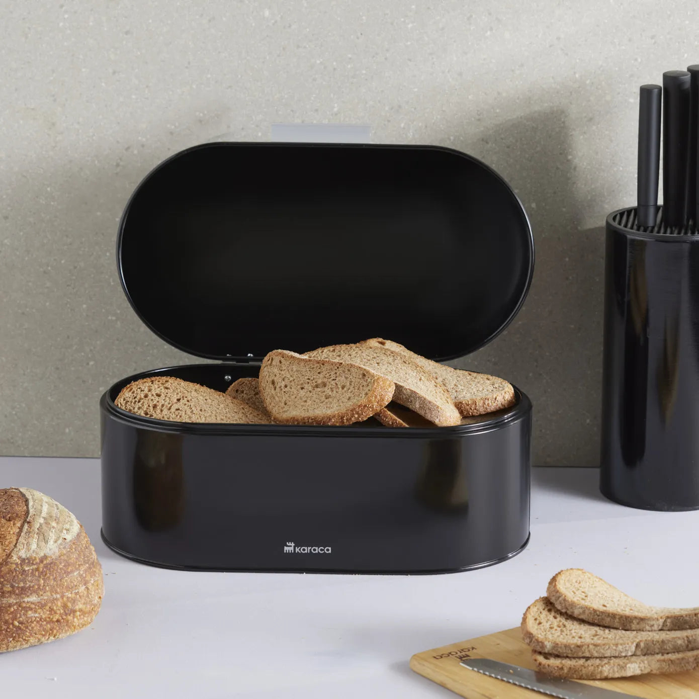 داستن صندوق خبز معدني أسود 3.5 لتر – جودة وأناقة