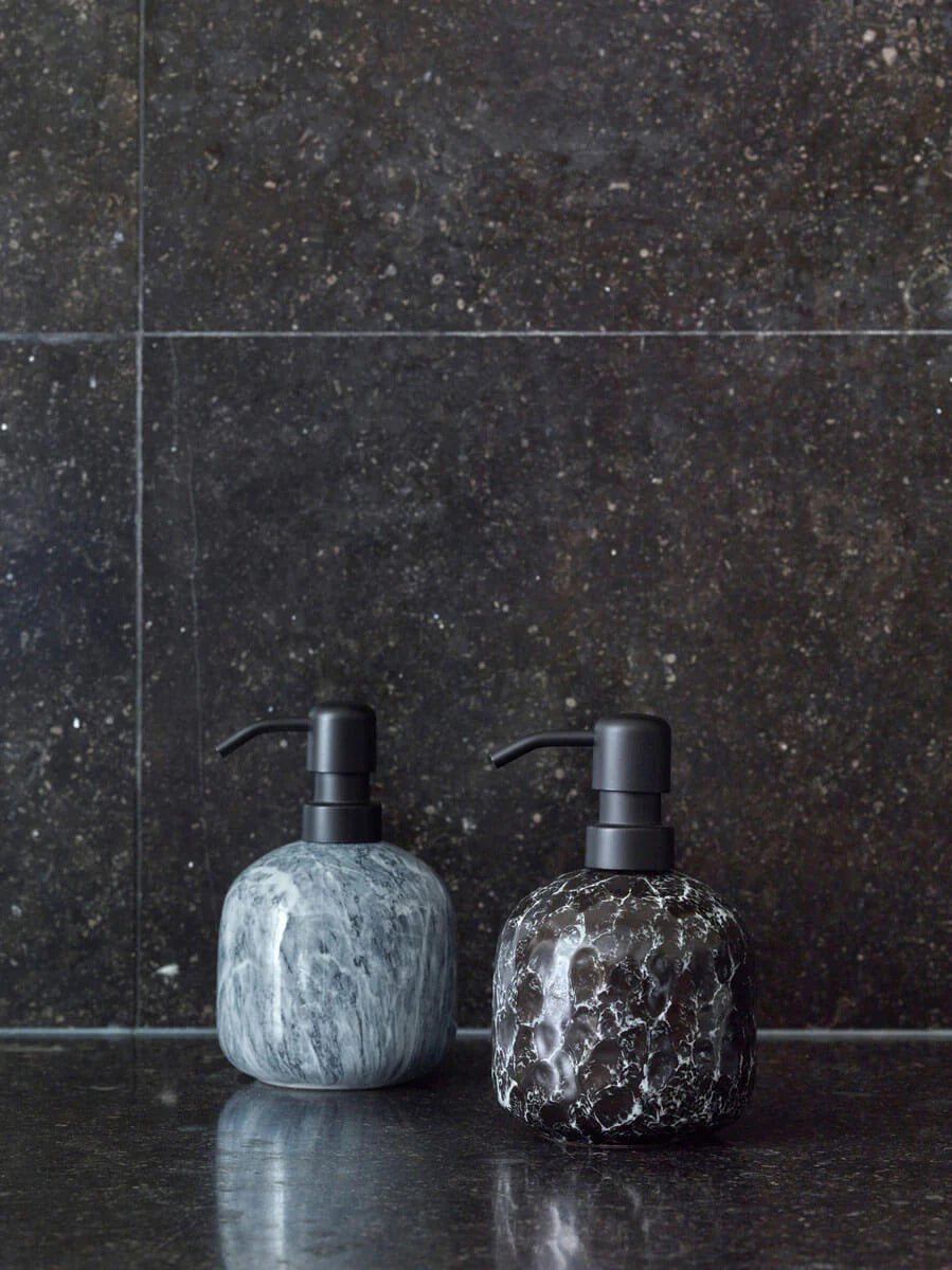 موزع صابون أكوانوفا بانو – تصميم حجري يدوي 430 مل