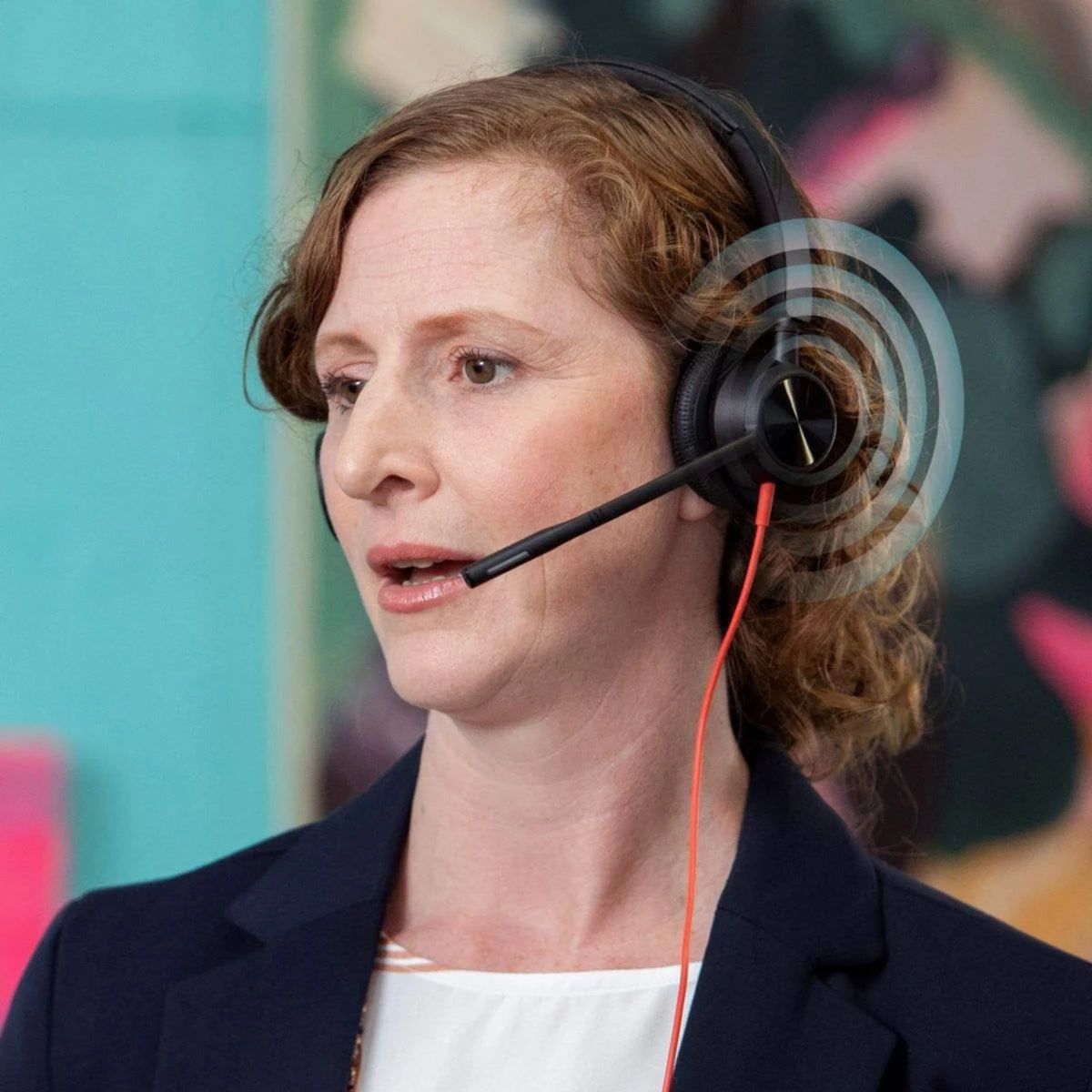 سماعة Poly Blackwire 3310 USB-C بميكروفون عازل للضوضاء