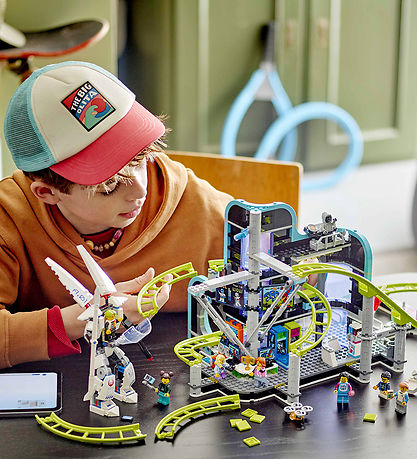 LEGO سيتي – مدينة الروبوت: متنزه رولر كوستر 60421