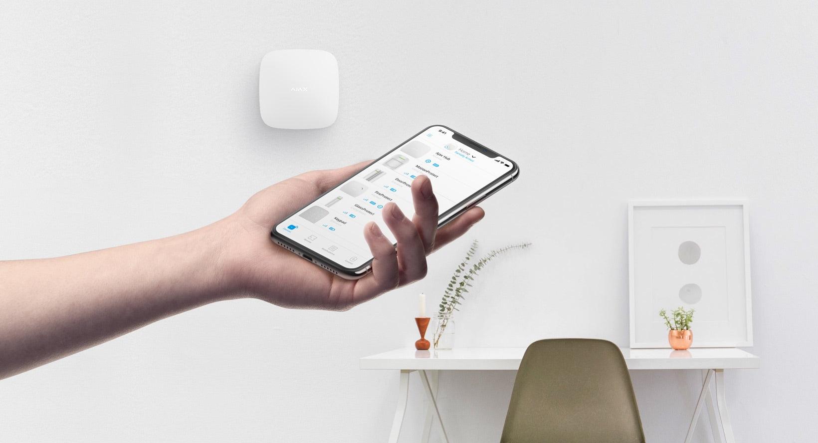 من اجاكس Hub لوحة التحكم الأمنية الذكية باللون الأسود