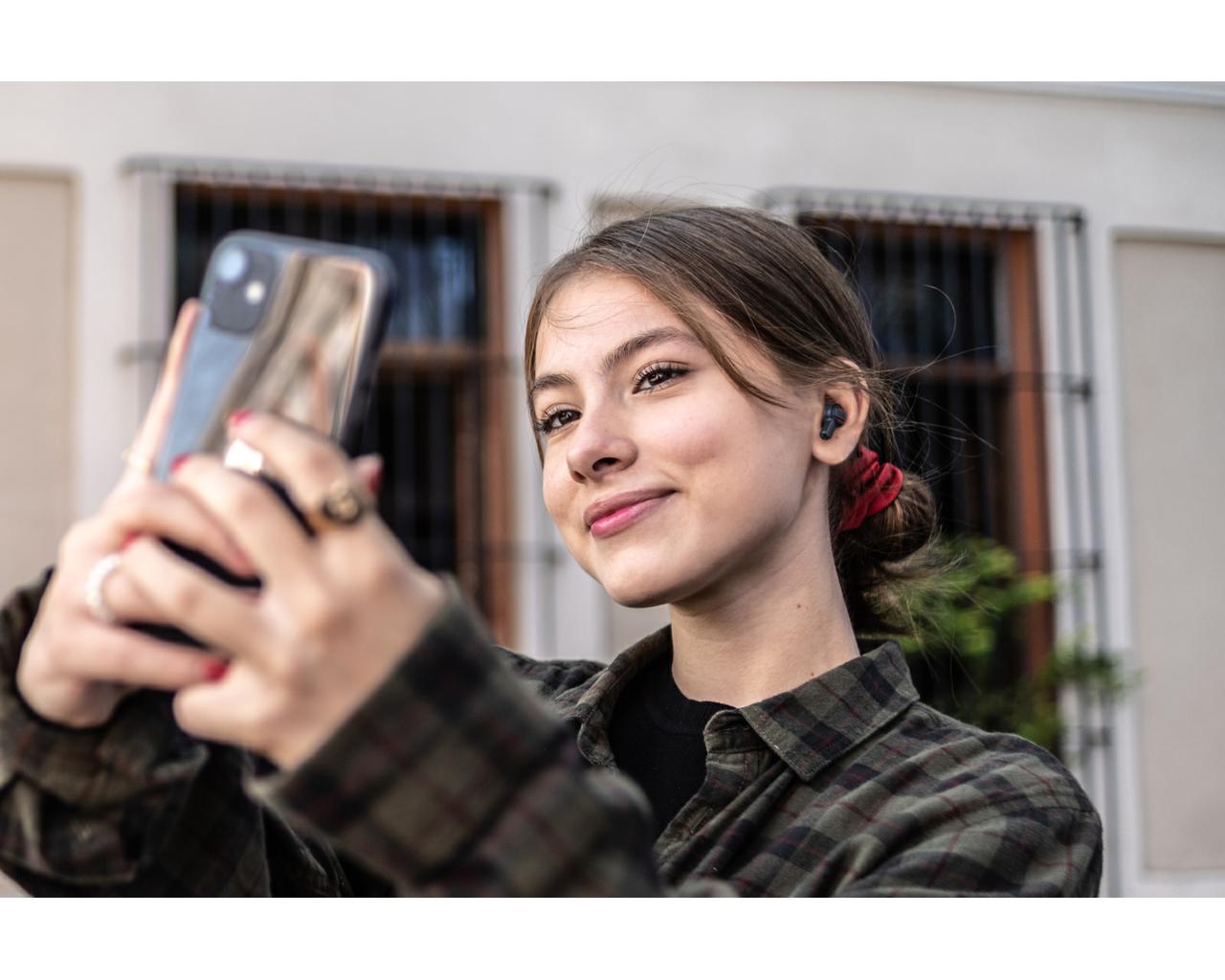 سماعات JVC XX اللاسلكية الحقيقية ذات الجهير العميق وعمر البطارية الطويل