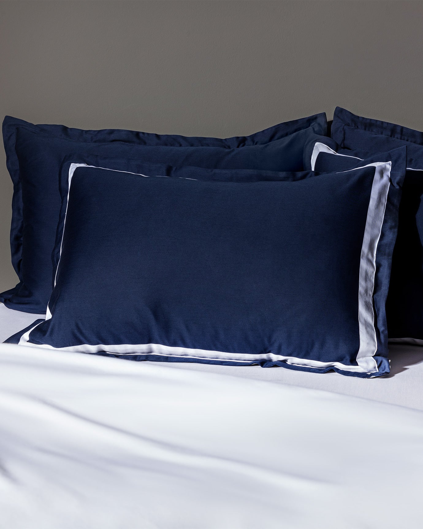 Jeanne Double Size Duvet Cover Set-bordered-satin - Madame Coco JO
