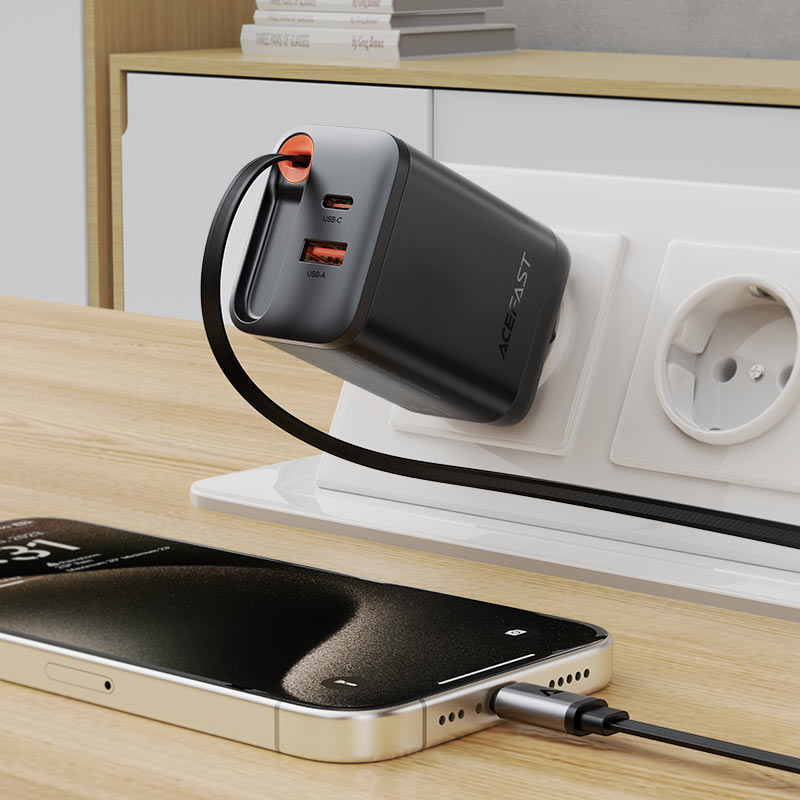 شاحن ACEFAST A111 GaN 67W مع كابل USB-C قابل للسحب