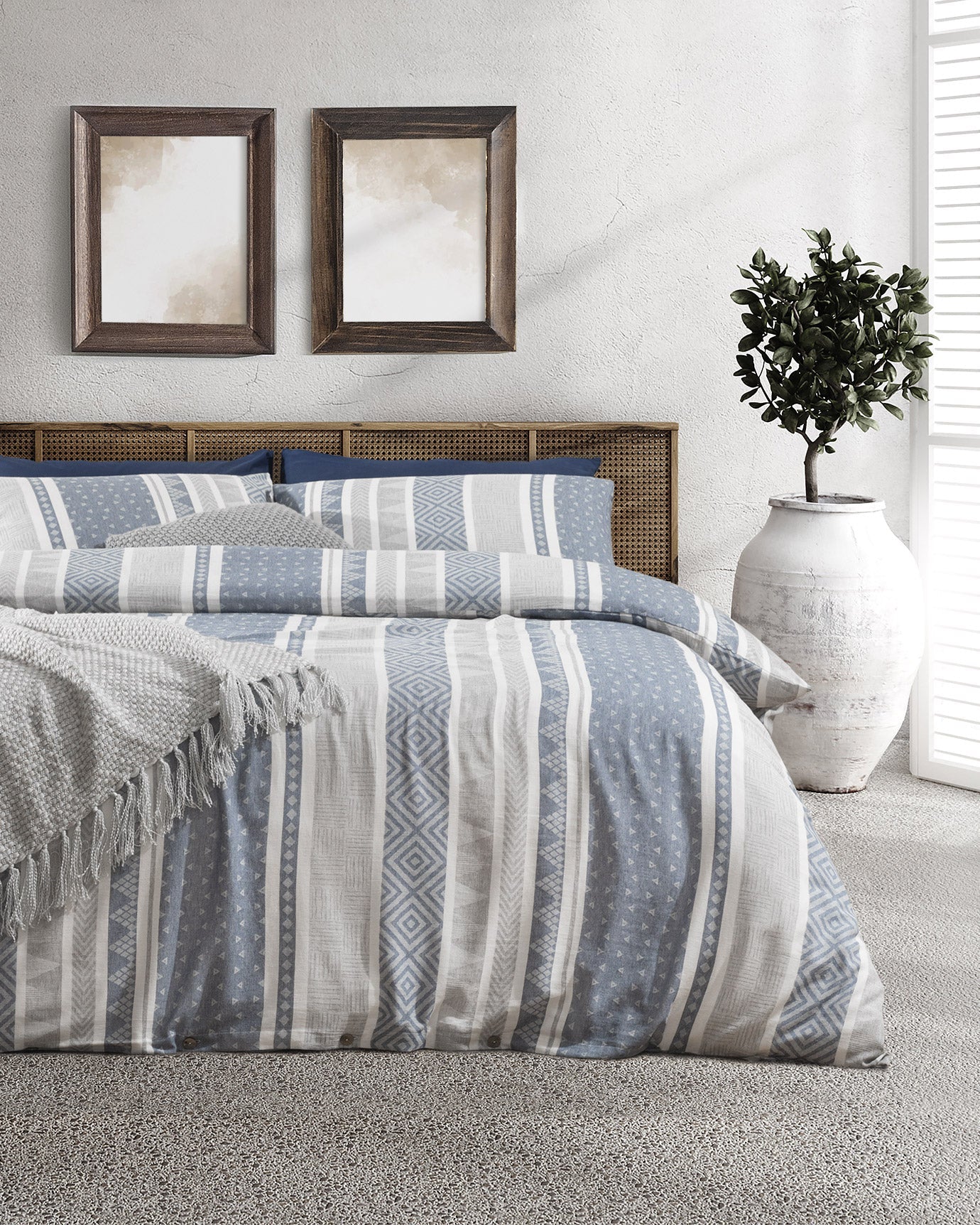 Semnoz King Size Jacquard Duvet Cover Set - Madame Coco JO