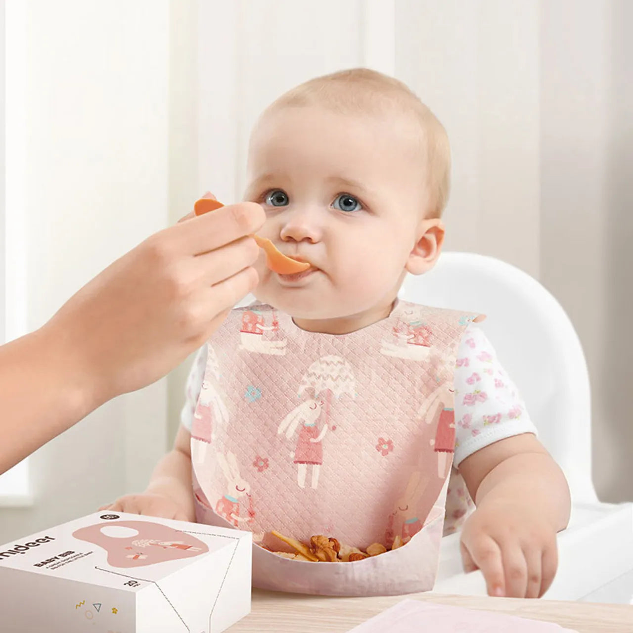 مريلة أطفال من ميدير للاستخدام مرة واحدة – أرنب وردي، 20 قطعة