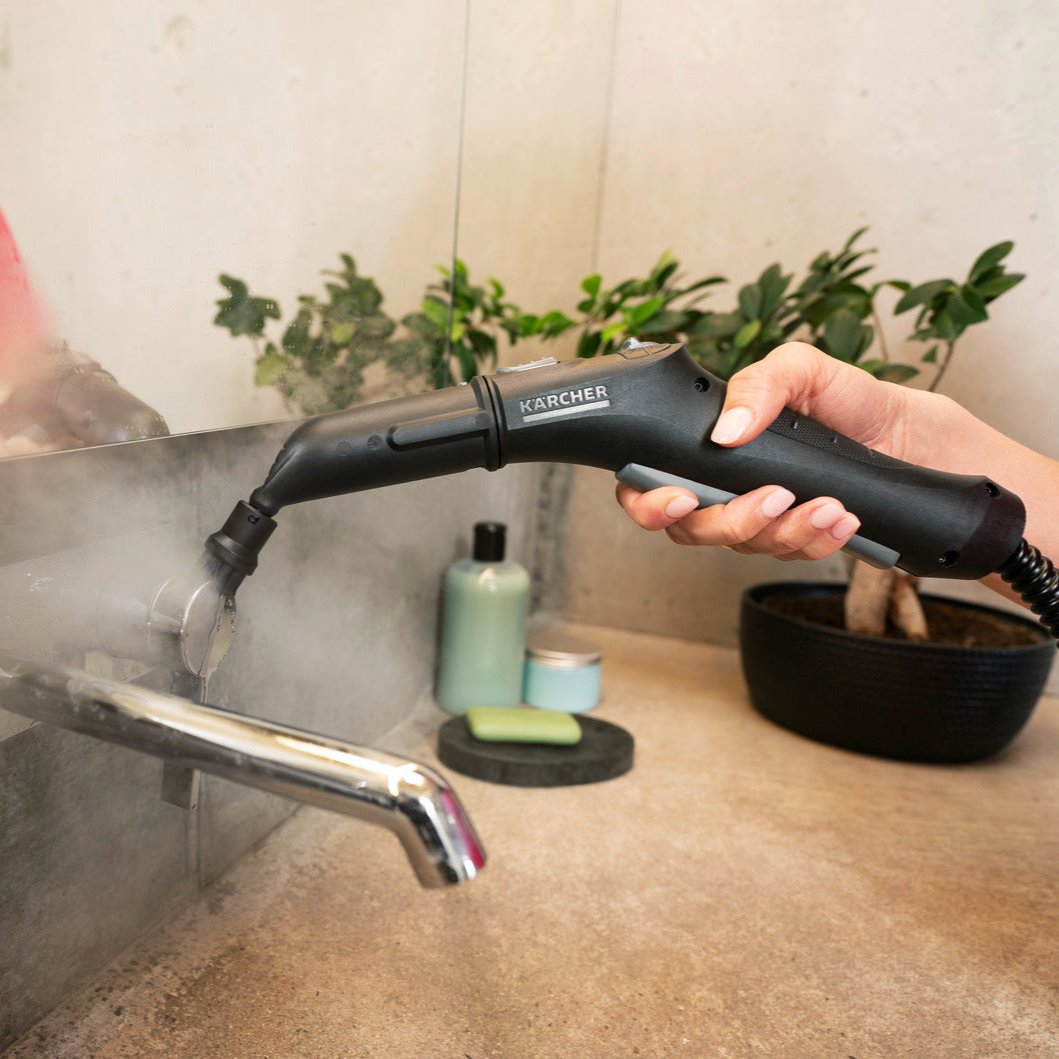 جهاز التنظيف و التعقيم بالبخار