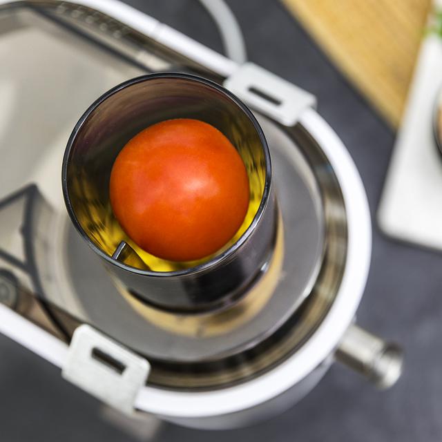 Cecotec StrongTitanium 19000 XXL 1300W Centrifugal Juicer — Extra-Large Capacity & Power