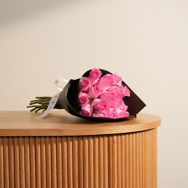 باقة من 30 وردة وردية - هدية رومانسية أنيقة