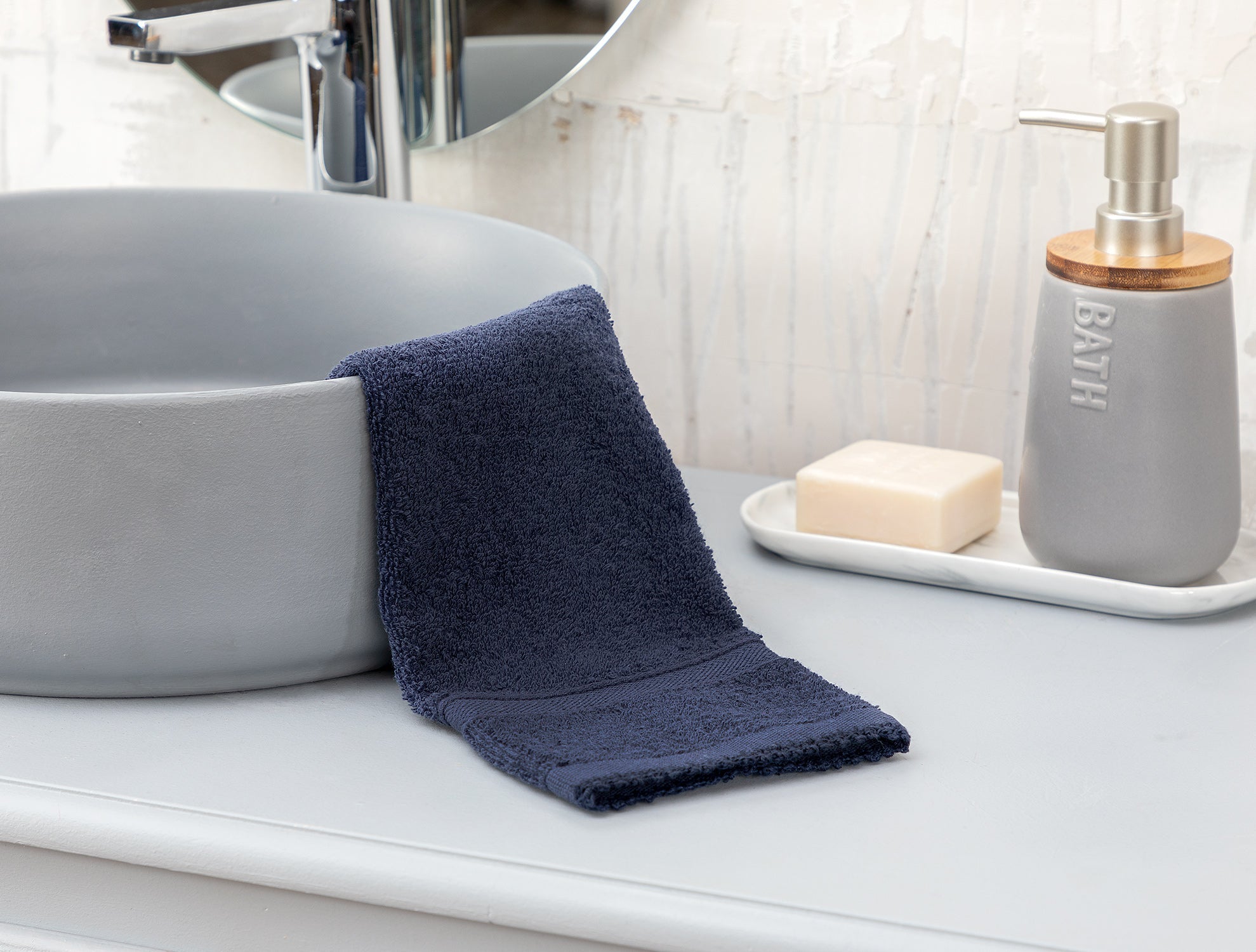 Leuven Hand Towel - Madame Coco JO