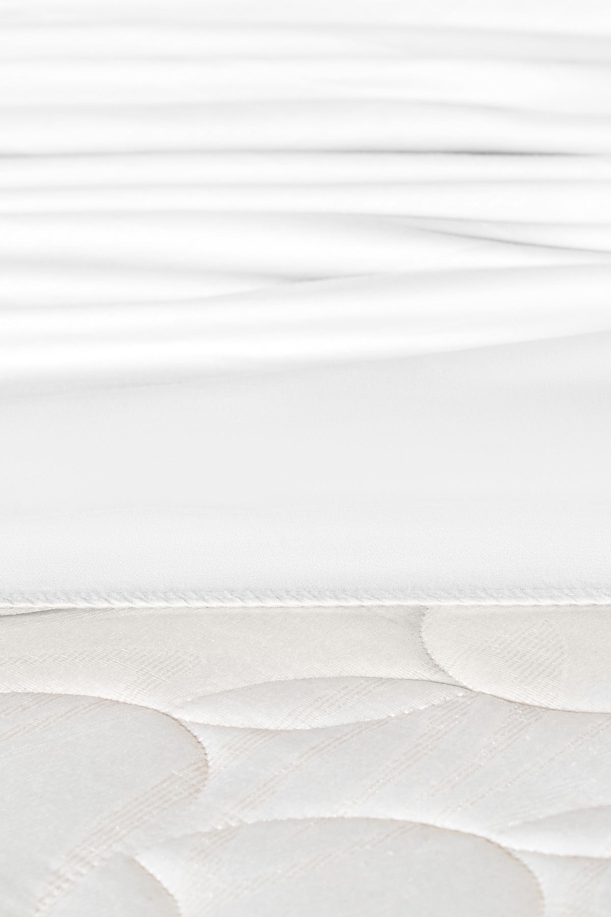Ciel Satin Fitted Sheet - Madame Coco JO