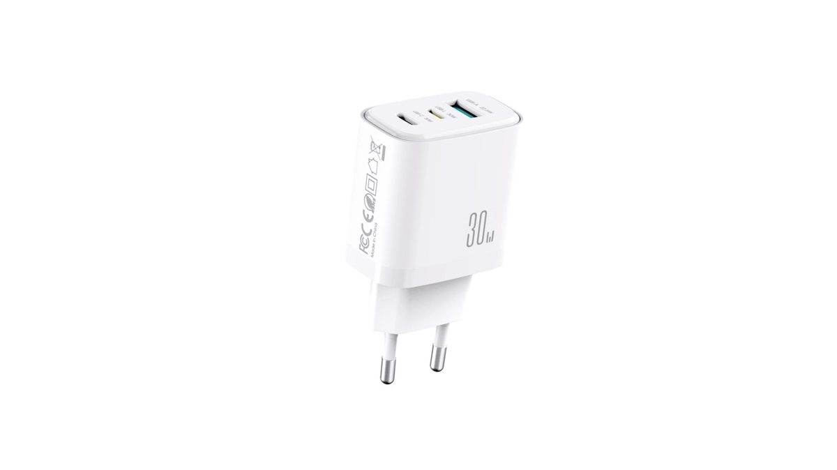 JOYROOM JR-TG6 PD 30W Fast Charger (Typec +Ligtning+USB 3 out port)